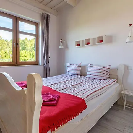 2 Bedroom Beautiful In בית נופש