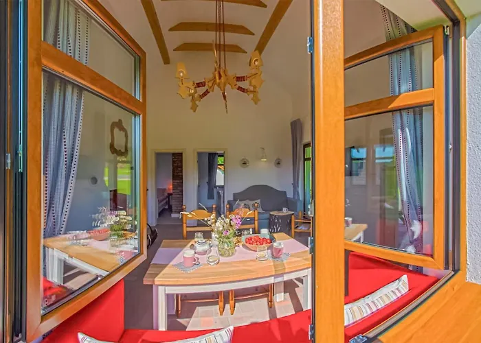 In With Wifi Semesterbostad *